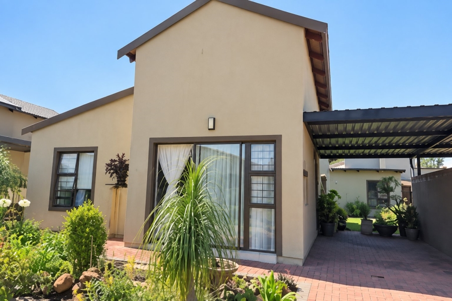 To Let 2 Bedroom Property for Rent in Waterval East North West